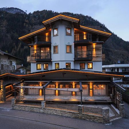 Hotel Viktoria & Landhaus Joggl Mayrhofen Exterior foto